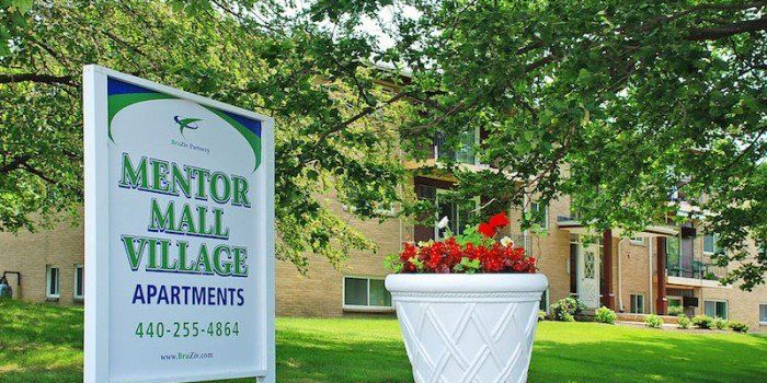 Landscaped Mentor Mall Village Apartments commercial property